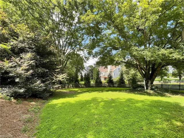 $439,900 | 3019 Grasmere Drive, Greensboro, NC 27410