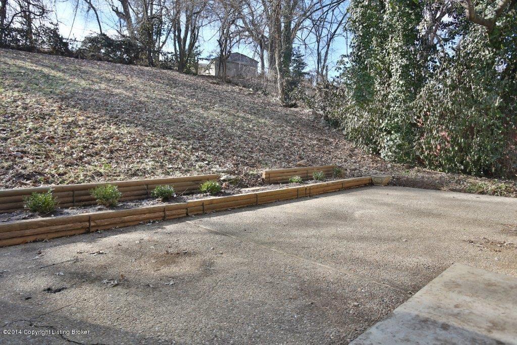 622 Emily Road Louisville, KY 40206 - Photo 25 of 36 JI0A2187