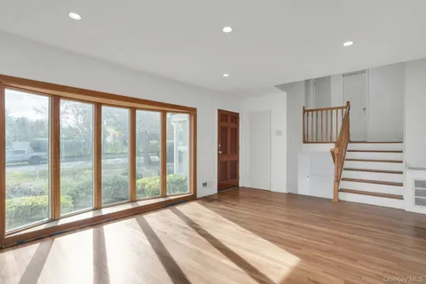 $699,000 | 44 Delaware Avenue, Commack, NY 11725