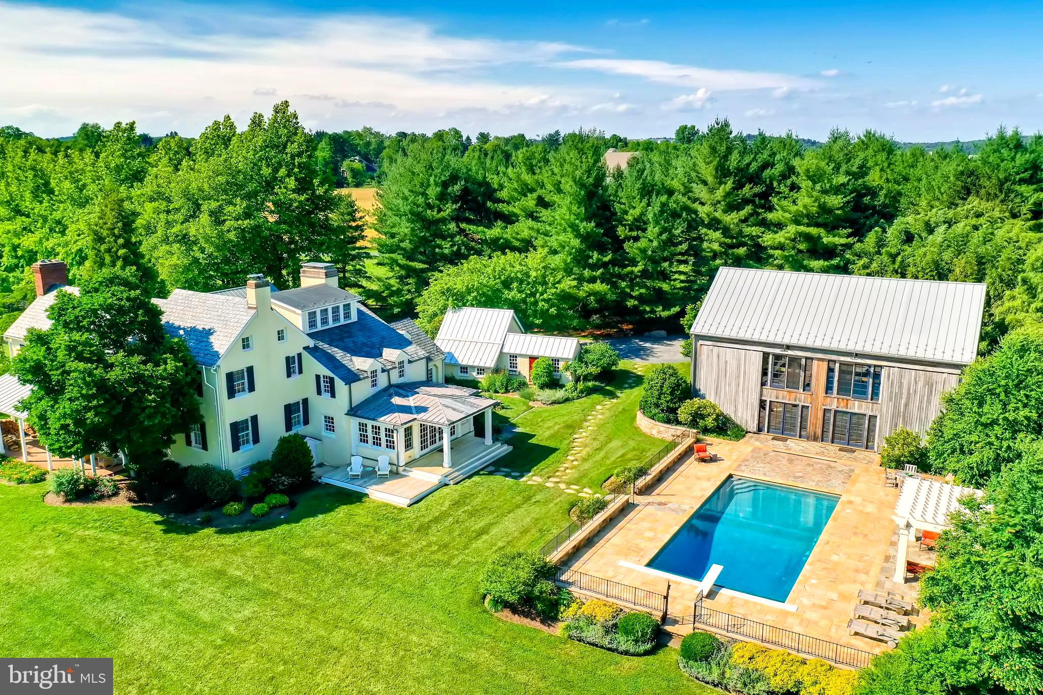 Bishop's Pond - Circa 1800 - situated on 11 acres