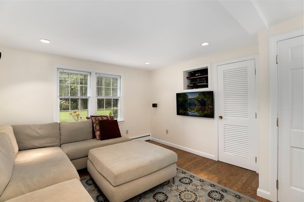 4 Campbell Road Wayland, MA 01778 - Photo 13 of 40