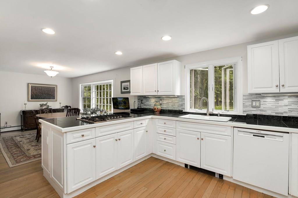 4 Campbell Road Wayland, MA 01778 - Photo 17 of 40