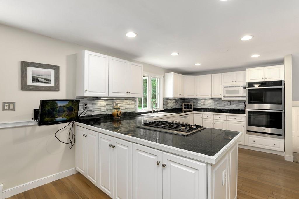 4 Campbell Road Wayland, MA 01778 - Photo 19 of 40