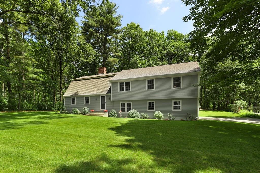 4 Campbell Road Wayland, MA 01778 - Photo 2 of 40