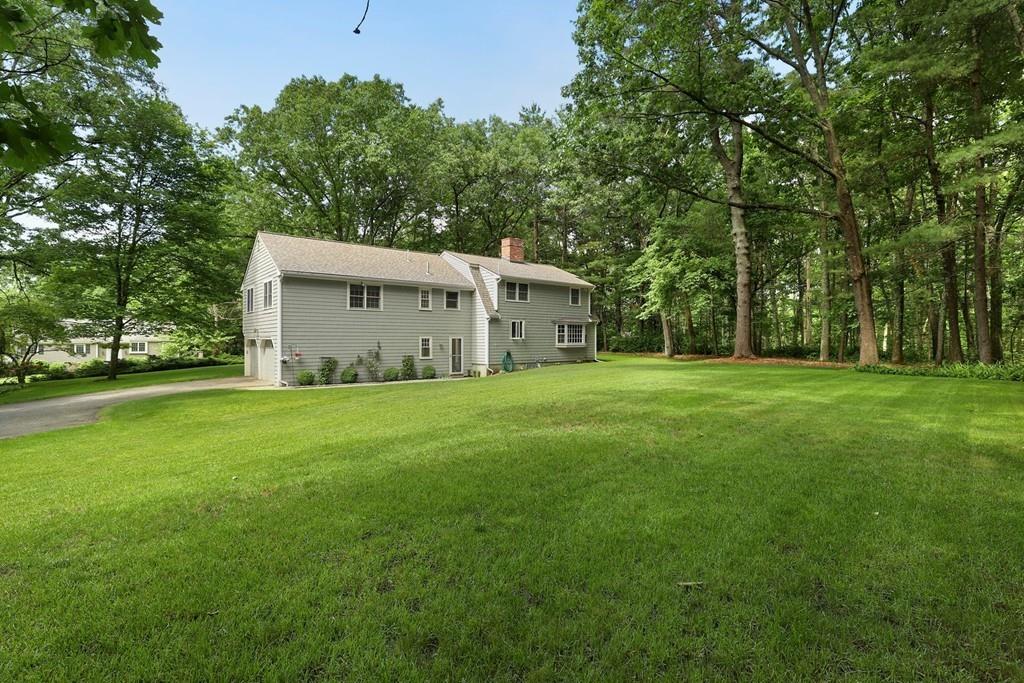 4 Campbell Road Wayland, MA 01778 - Photo 6 of 40