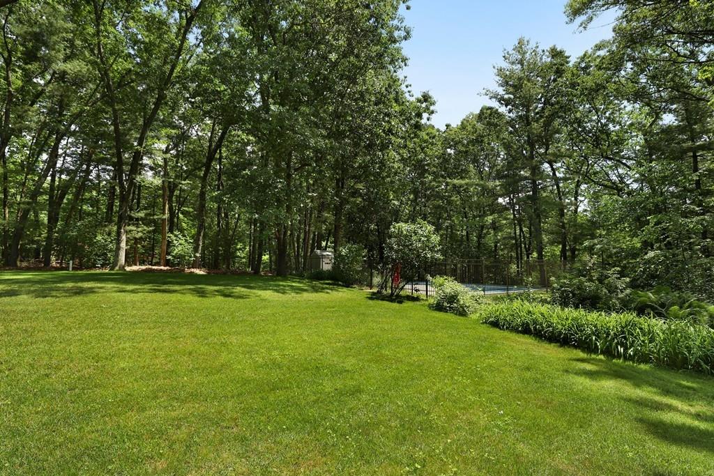 4 Campbell Road Wayland, MA 01778 - Photo 9 of 40