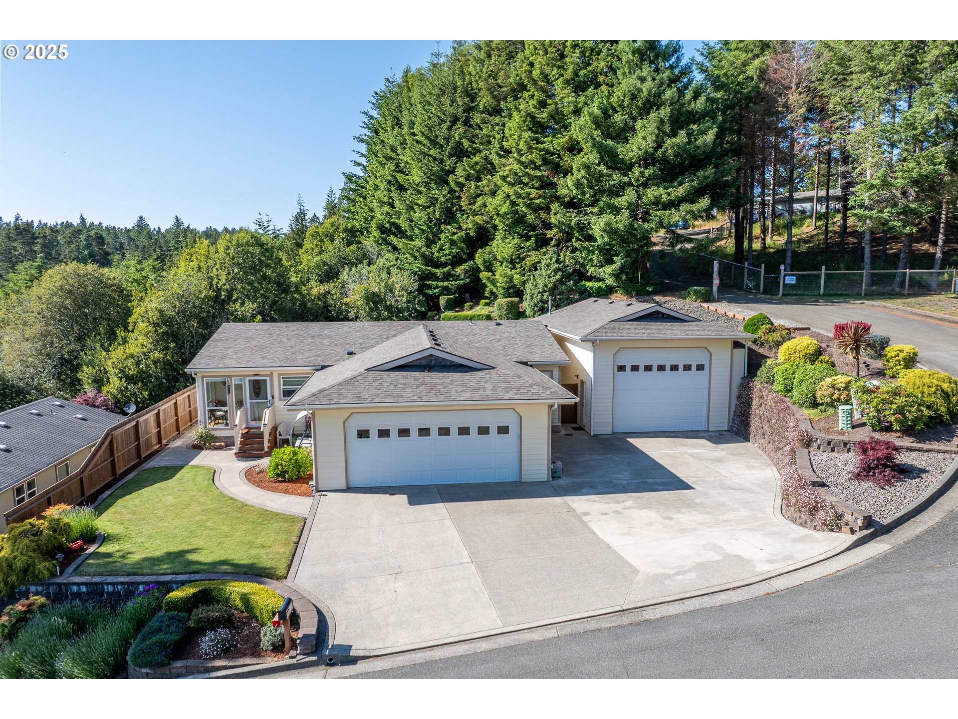 1710 Kristi Loop Lakeside, OR 97449 - Photo 1 of 43