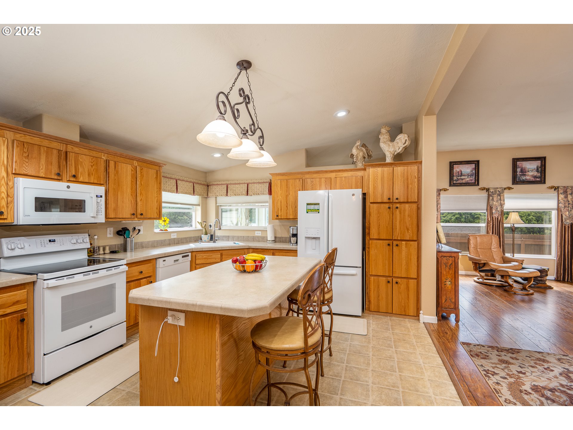 1710 Kristi Loop Lakeside, OR 97449 - Photo 13 of 43