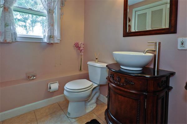 7 Pamela Road Natick, MA 01760 - Photo 18 of 24 Gallery Image 18