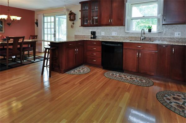 7 Pamela Road Natick, MA 01760 - Photo 8 of 24 Gallery Image 8