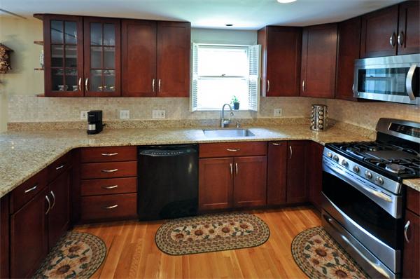 7 Pamela Road Natick, MA 01760 - Photo 9 of 24 Gallery Image 9