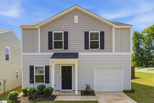 $270,000 | 206 Christopher Street, Duncan, SC 29334