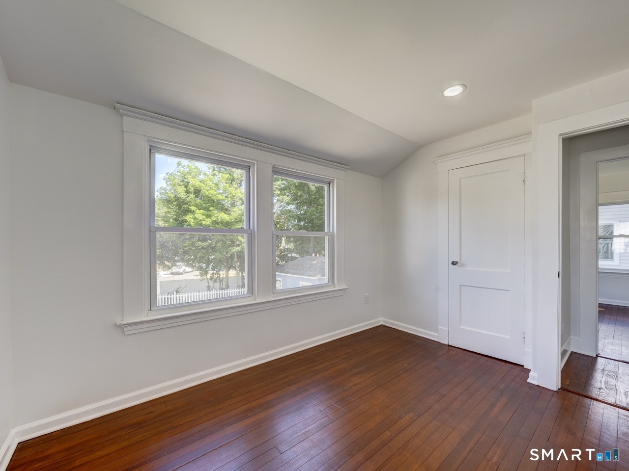 16 Shoreham Road New Haven, CT 06512 - Photo 30 of 40