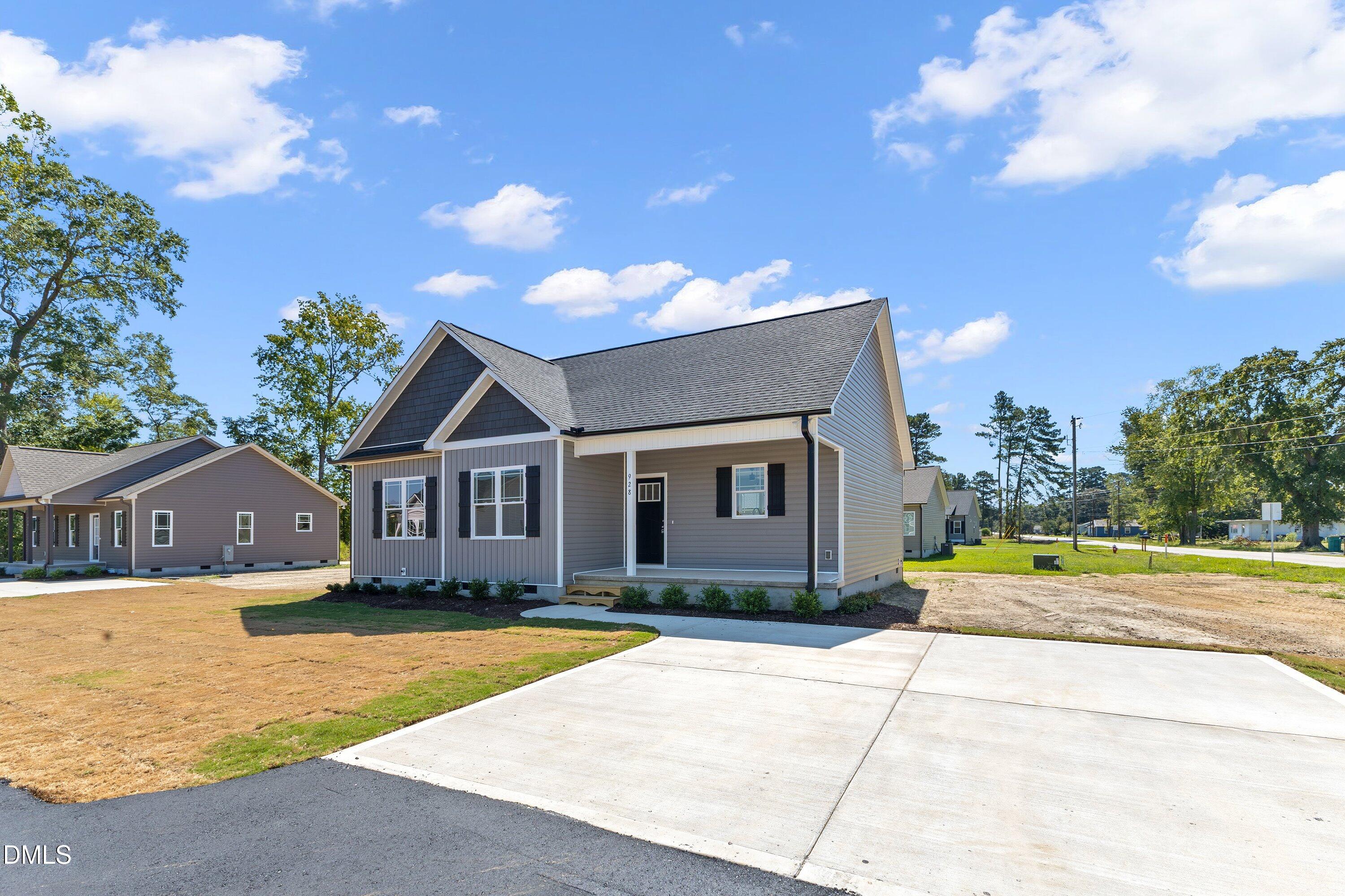 928 Micro Road West Selma, NC 27576 - Photo 4 of 32 04-928 Micro Rd W _9063