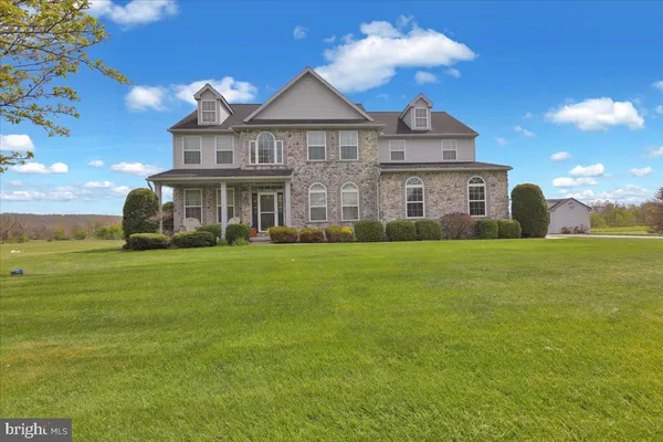 $629,900 | 404 Southfield Drive, Oley, PA 19547