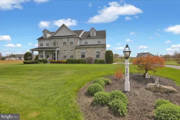 $629,900 | 404 Southfield Drive, Oley, PA 19547