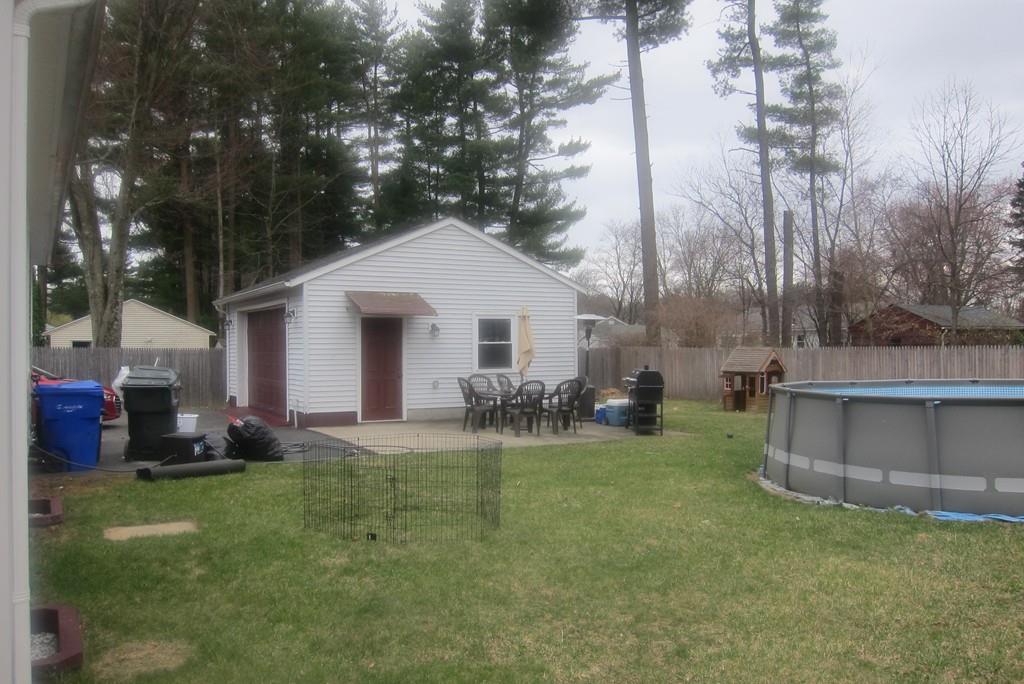 66 Flint Street Springfield, MA 01129 - Photo 8 of 29
