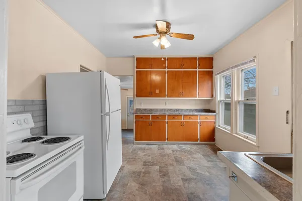 $169,900 | 811 Harvey Street, Green Bay, WI 54302