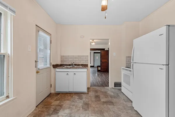 $169,900 | 811 Harvey Street, Green Bay, WI 54302