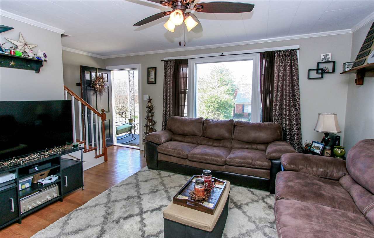 1523 Spring Hill Road Staunton, VA 24401 - Photo 4 of 38 Gallery Image 4