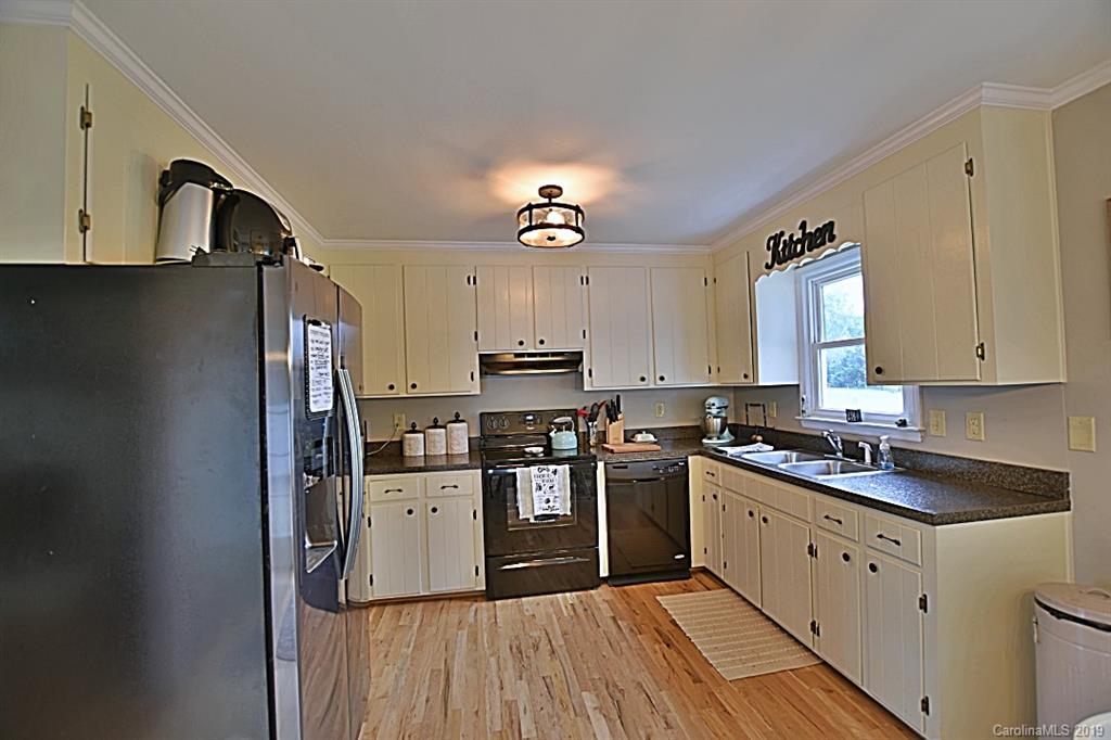 1288 Cameron Road York, SC 29745 - Photo 8 of 20 Gallery Image 8