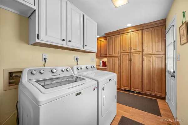 $569,900 | 5N490 Hidden Springs Drive, St. Charles, IL 60175