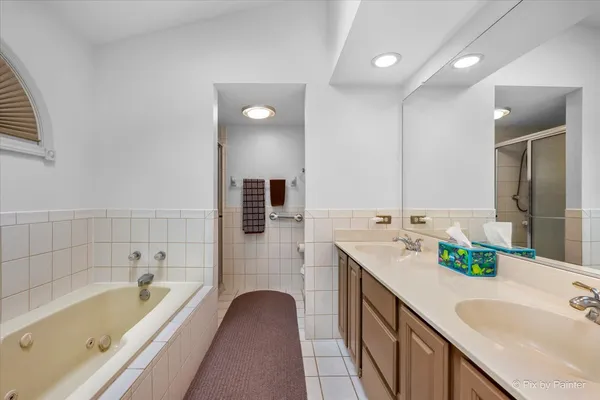 $569,900 | 5N490 Hidden Springs Drive, St. Charles, IL 60175