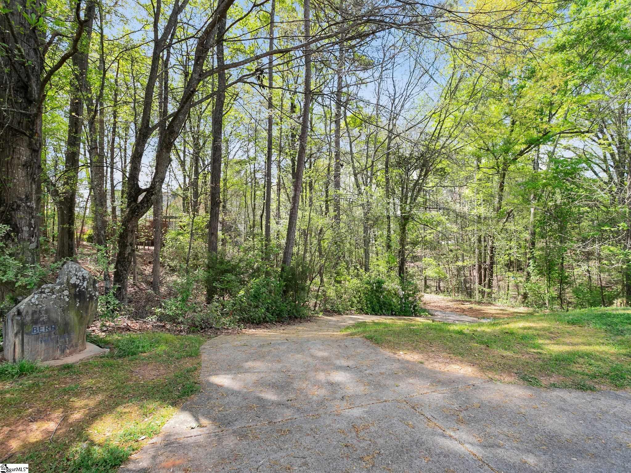 602 Mt Vernon Lane Duncan, SC 29334 - Photo 15 of 17
