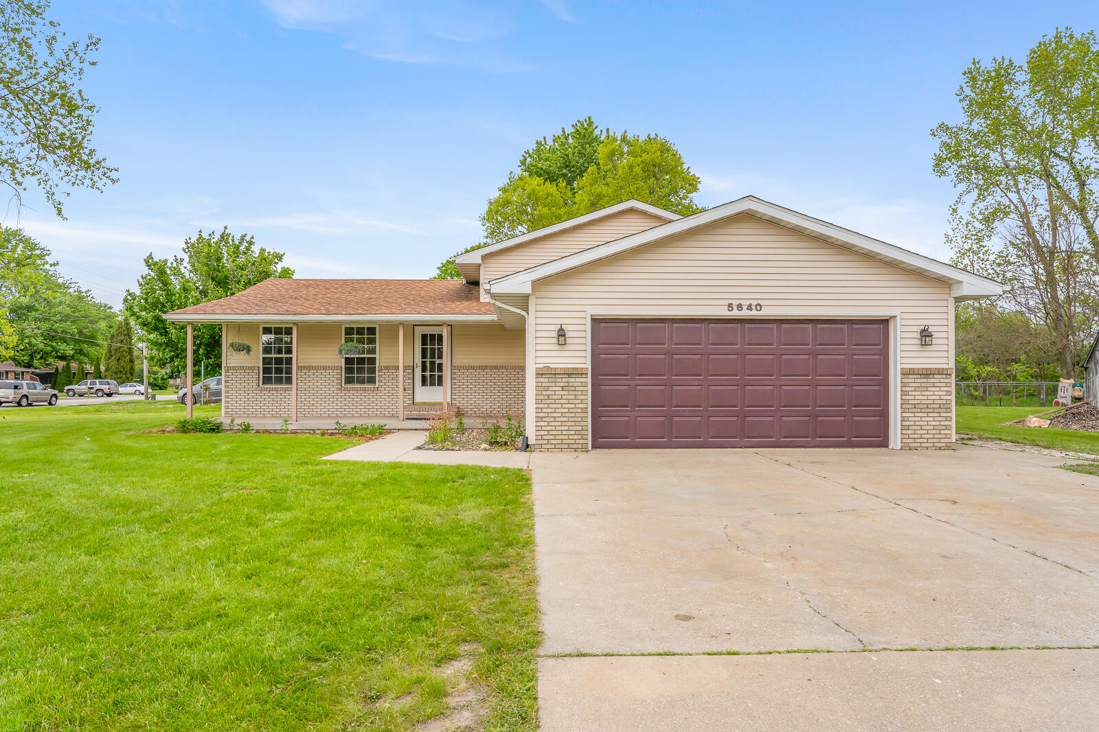 5640 Lute Road Portage, IN 46368 - Photo 1 of 36 1600x1067