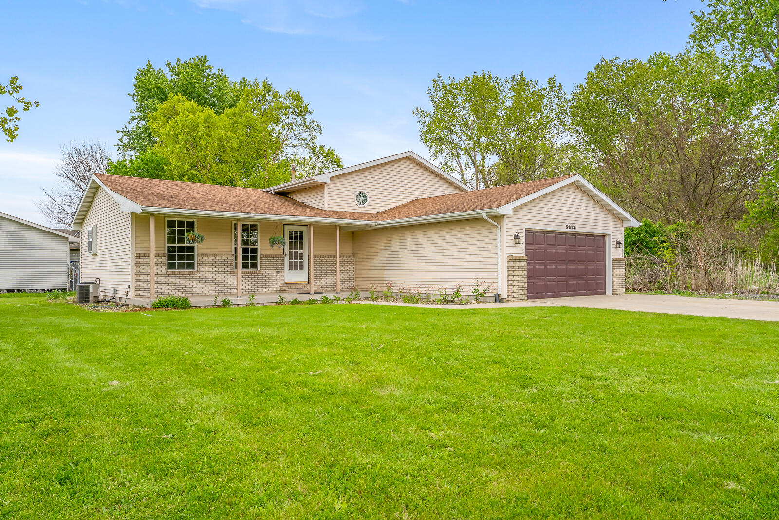 5640 Lute Road Portage, IN 46368 - Photo 2 of 36 1600x1067