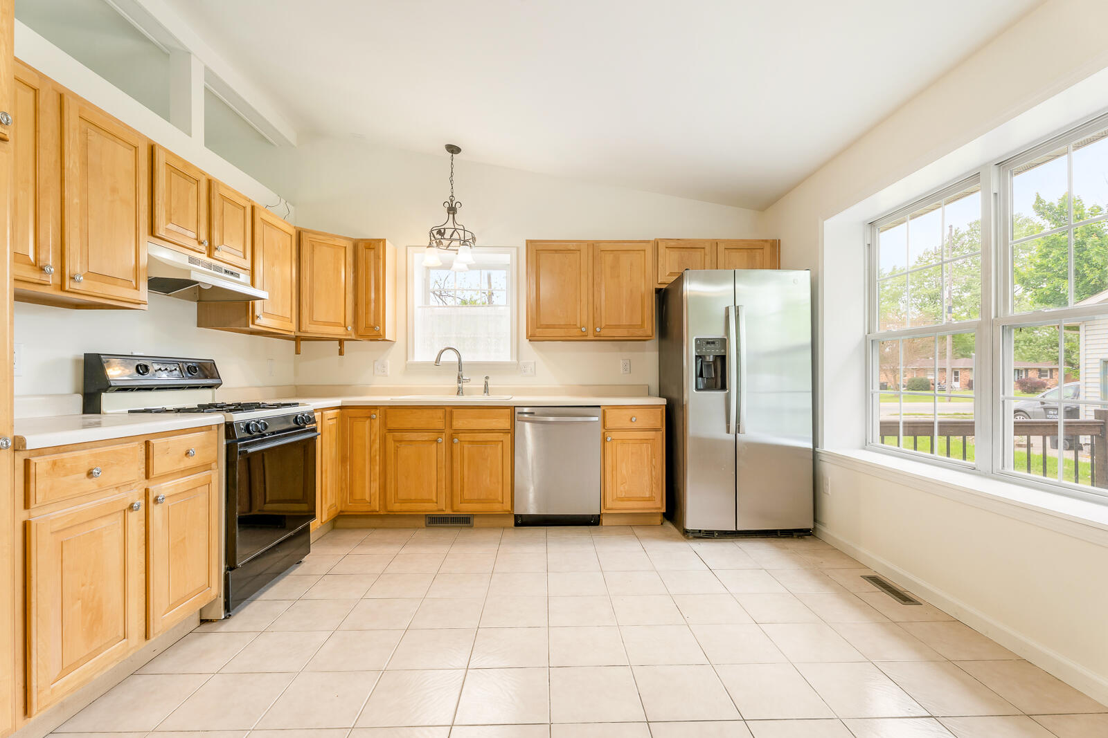 5640 Lute Road Portage, IN 46368 - Photo 10 of 36 1600x1067