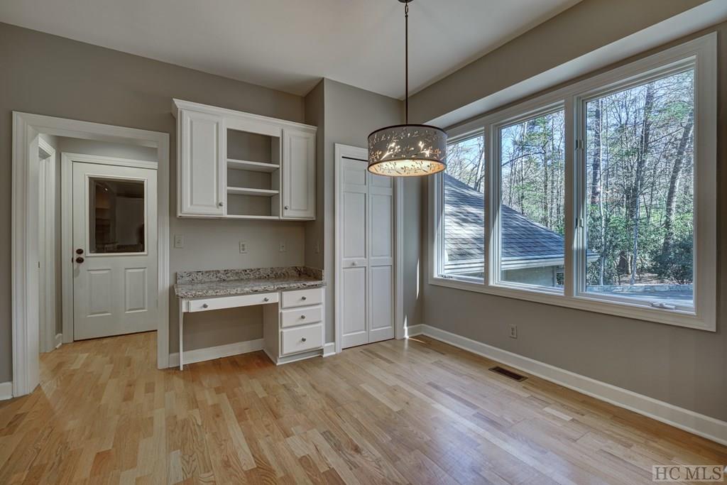 172 Rushing Spring Lane Sapphire, NC 28774 - Photo 8 of 24 Gallery Image 8