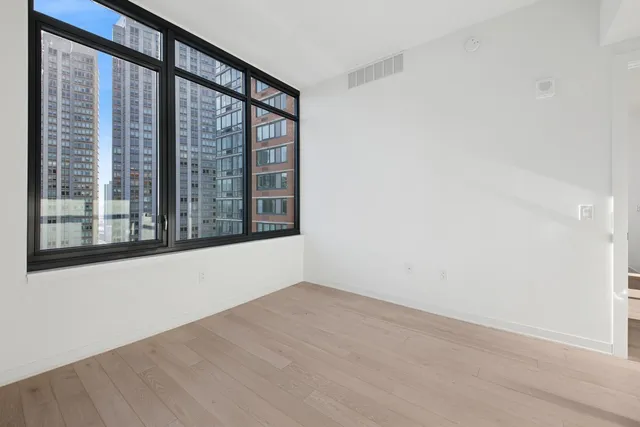 $1,565,000 | 155 Bay Street, Unit 2907, Jersey City, NJ 07302