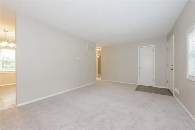 $1,355 | 11113 Bristol Terrace, Kansas City, MO 64134