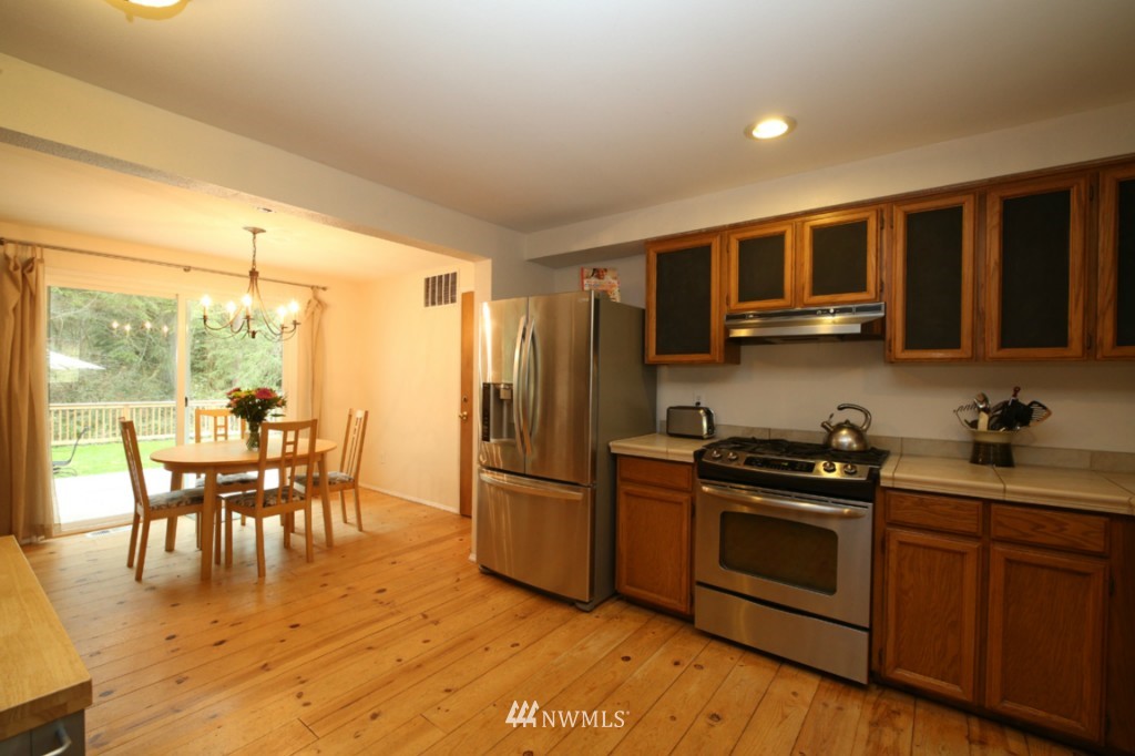 21032 Shell Valley Way Edmonds, WA 98026 - Photo 11 of 25
