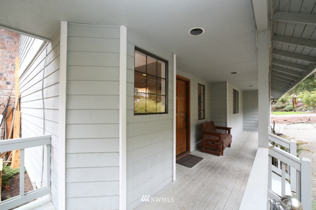 21032 Shell Valley Way Edmonds, WA 98026 - Photo 4 of 25