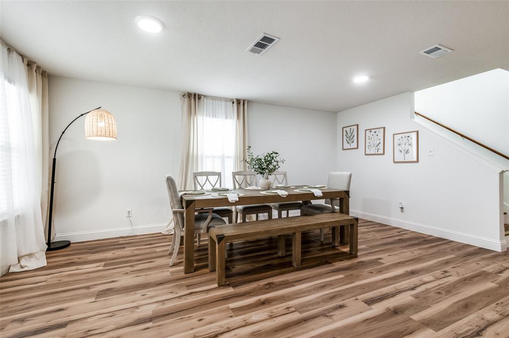 2416 Big Spring Drive Fort Worth, TX 76120 - Photo 6 of 36 a view of a livingroom with furniture