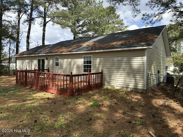 205 Commons Court New Bern, NC 28560 - Photo 13 of 15 205 Commons Dr. Deck View