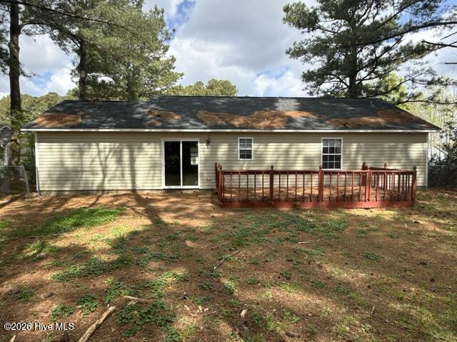 205 Commons Court New Bern, NC 28560 - Photo 14 of 15 205 Commons Dr. Back View