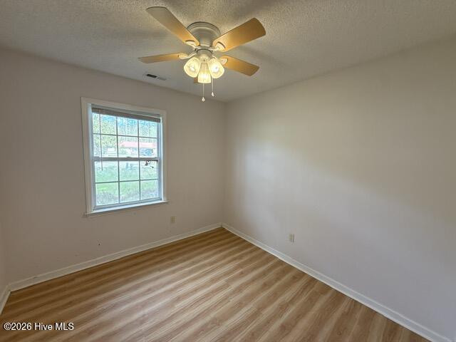 205 Commons Court New Bern, NC 28560 - Photo 10 of 15 205 Commons Dr. Bed 3