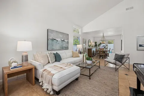 $1,840,000 | 1965 Avenida La Posta, Encinitas, CA 92024