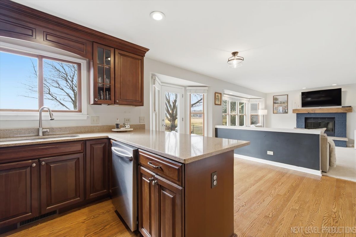 2782 Miller Road Geneva, IL 60134 - Photo 7 of 28