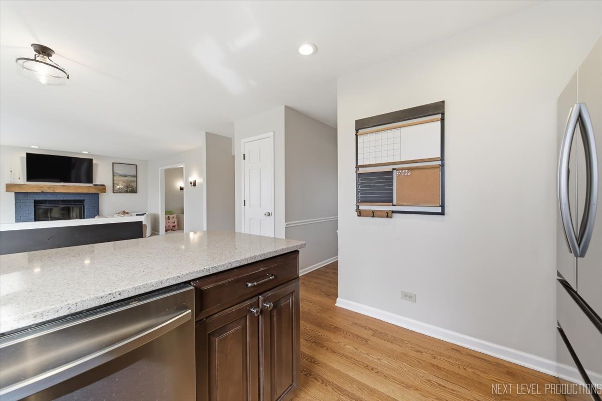 2782 Miller Road Geneva, IL 60134 - Photo 8 of 28