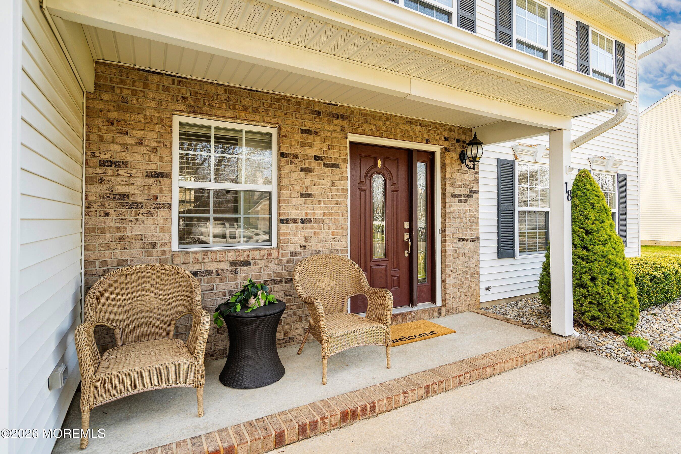 18 Carrie Drive Howell, NJ 07731 - Photo 3 of 38 1000019636