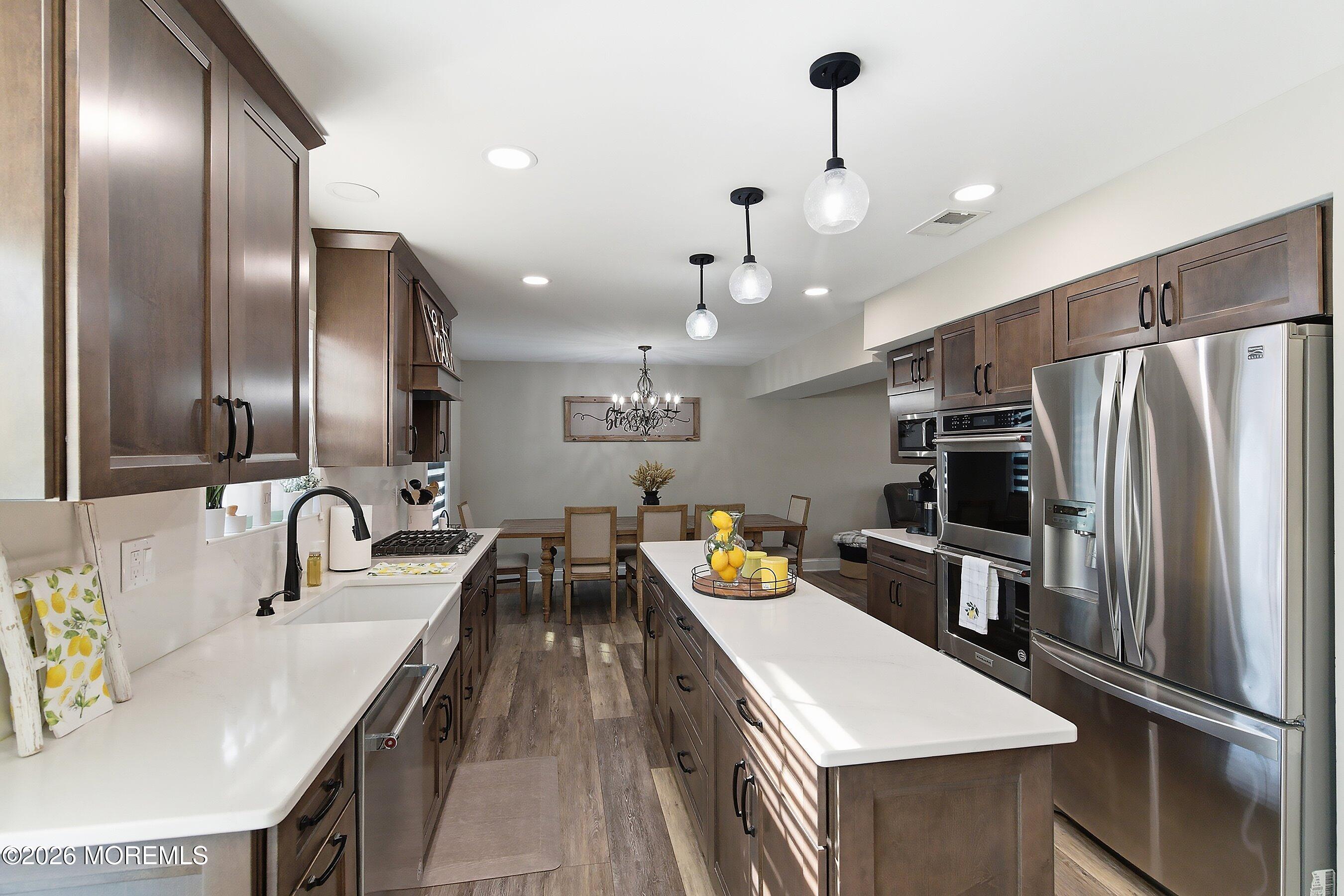 18 Carrie Drive Howell, NJ 07731 - Photo 9 of 38 1000019646