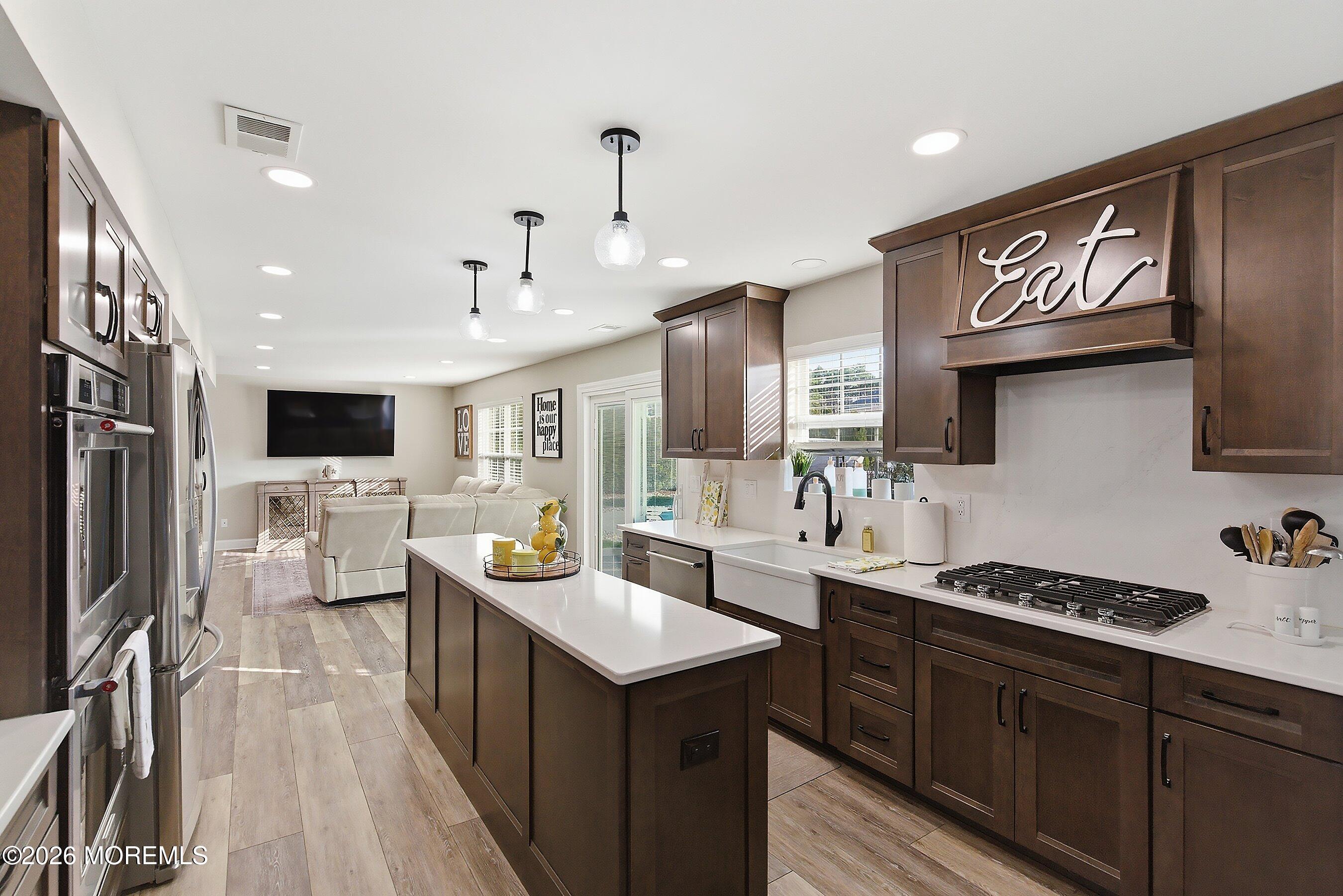 18 Carrie Drive Howell, NJ 07731 - Photo 10 of 38 1000019645