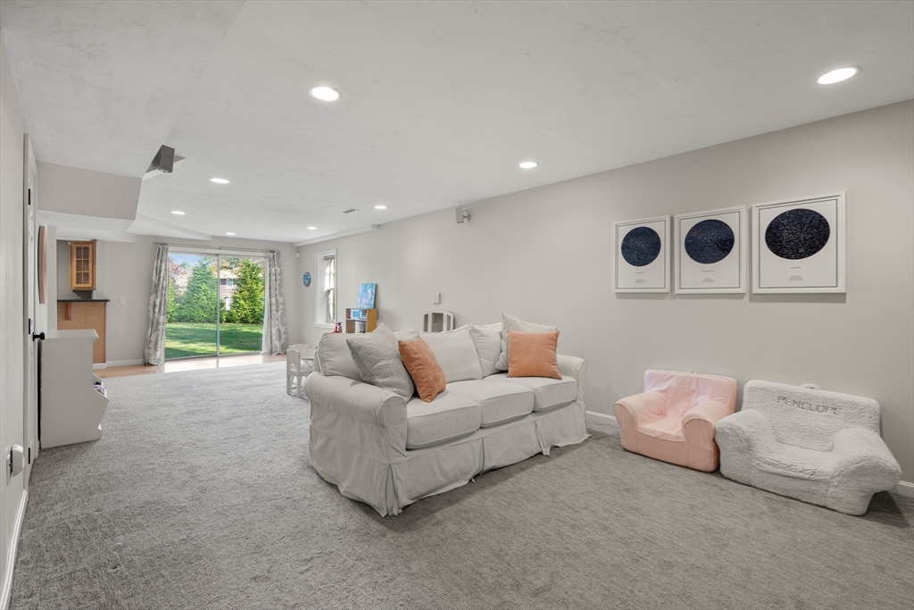 40 Chapelgate Road Canton, MA 02021 - Photo 25 of 37 Gallery Image 25