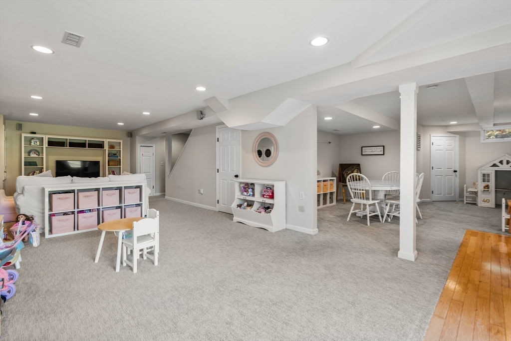 40 Chapelgate Road Canton, MA 02021 - Photo 26 of 37 Gallery Image 26