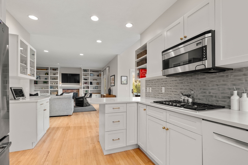 40 Chapelgate Road Canton, MA 02021 - Photo 10 of 37 Gallery Image 10