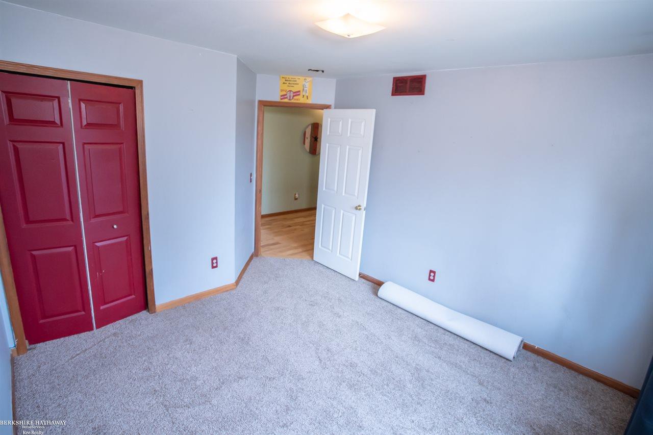 6533 Lyons Road Imlay City, MI 48444 - Photo 12 of 75 50008024-11.JPG